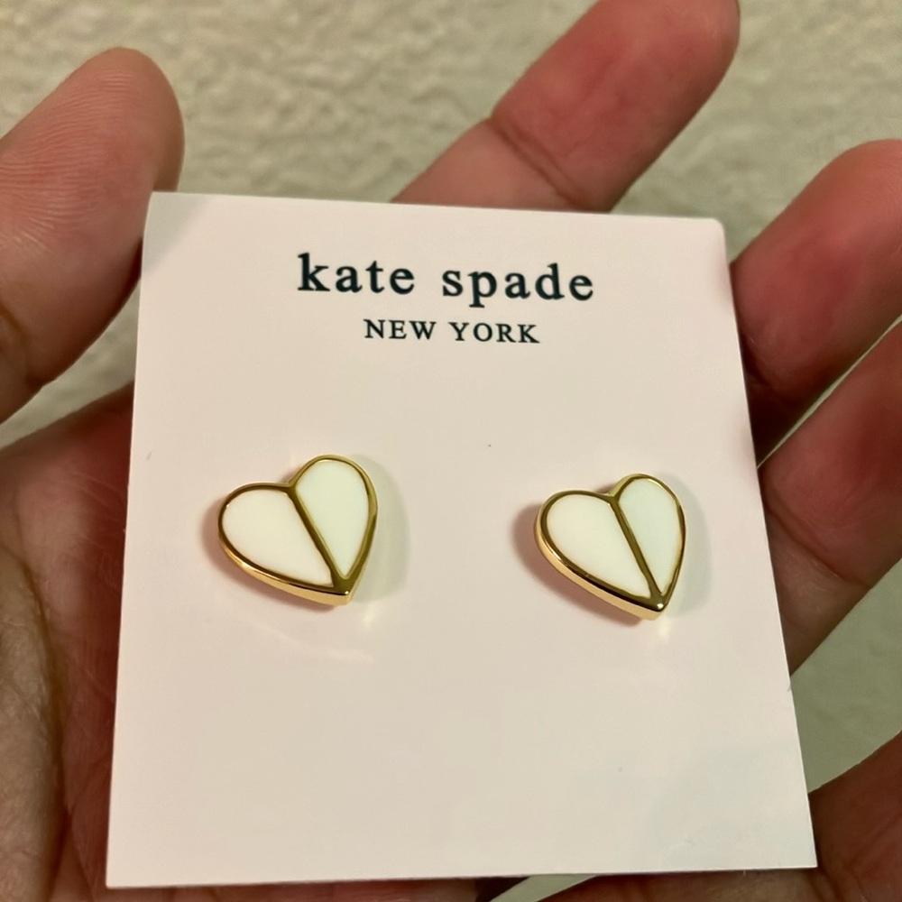 Kate spade New York heritage spade small heart studs